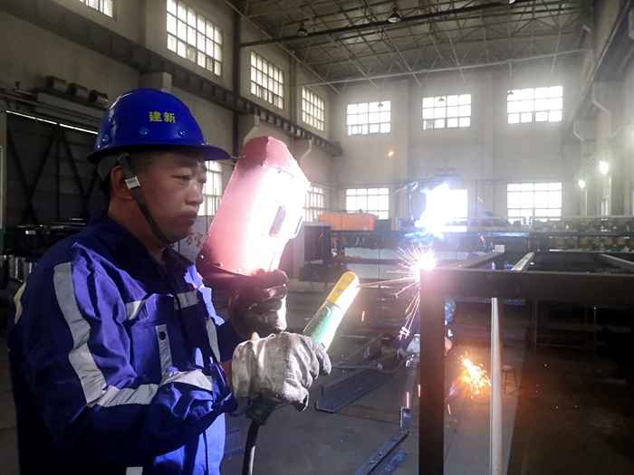 1665710895444845.jpeg 董非.jpg