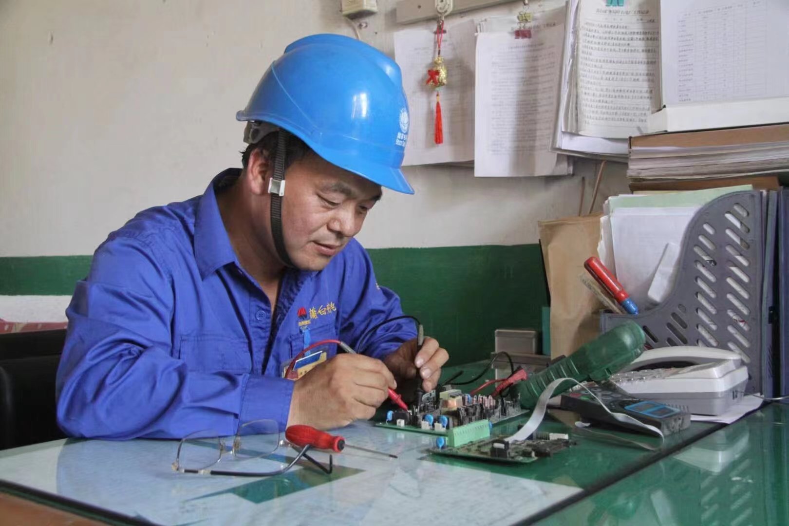 1715050782419971.jpeg 潛心鉆研.jpg